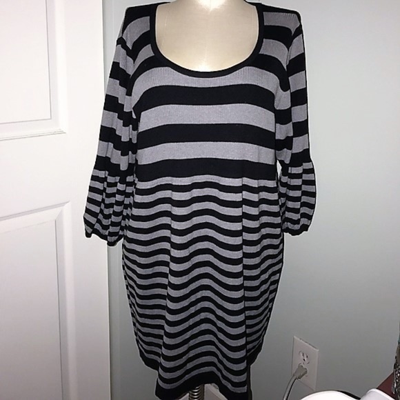 Striped Tunic - Picture 2 of 4